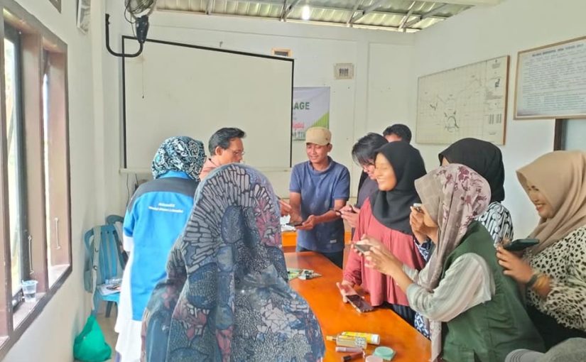 Pemanfaatan Digital Skill Untuk Meningkatkan Keterampilan Menggunakan Smartphone sebagai Media Promosi di Desa